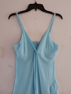 Women's Ruffle V-Neck Asymmetrical Dress